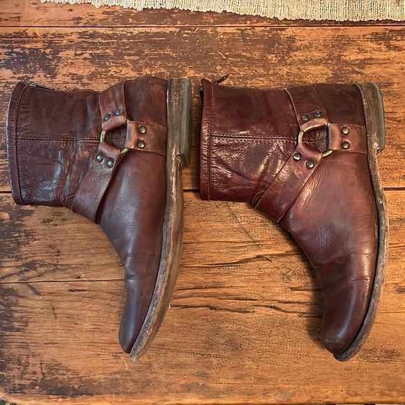 Frye Phillip Harness boots - Picture 2 of 9